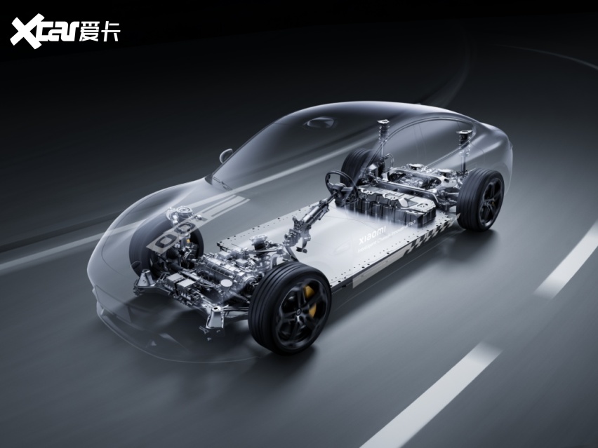 在全闭环端到端技术架构基础上新增增强学习能力