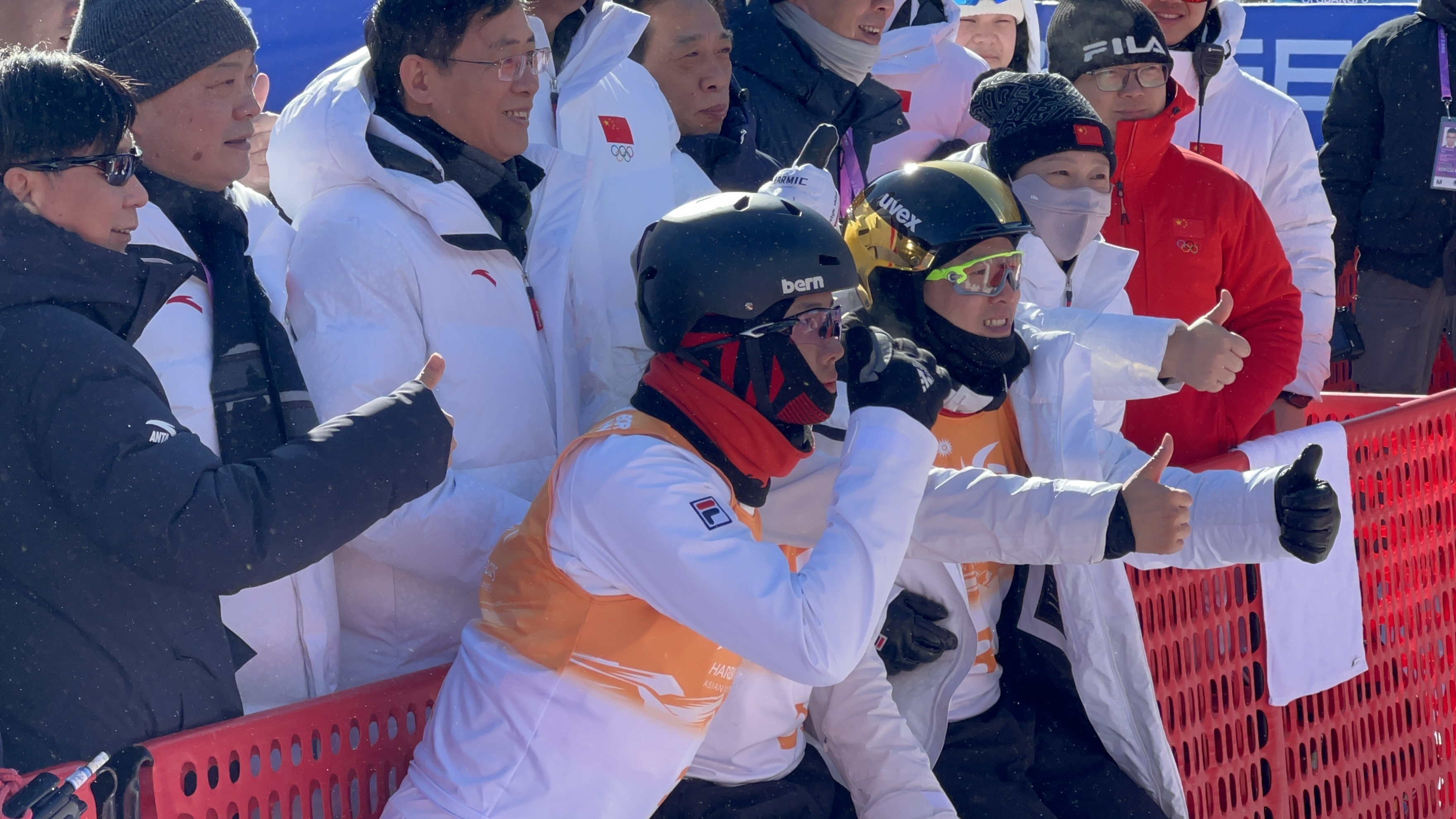 中国队斩获哈尔滨亚冬会自由式滑雪空中技巧混