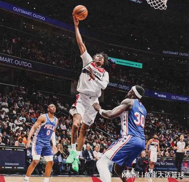 76人153-131大胜奇才乔治砍39分埃奇库姆10助攻